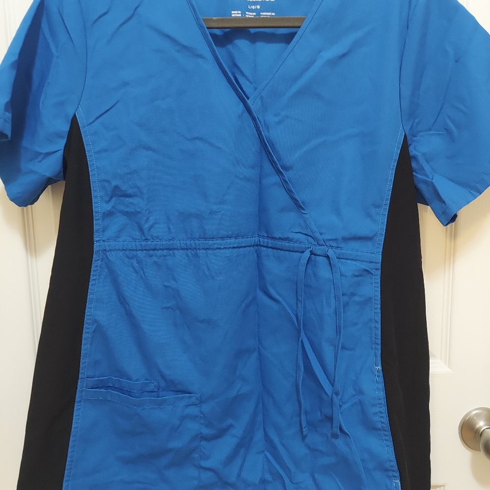 Cherokee flexibles scrub top royal blue large